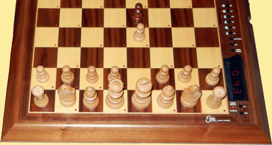 Fidelity Model 6081 Elite Avant-Garde Mobile Master (1986) Top View of Chess Computer