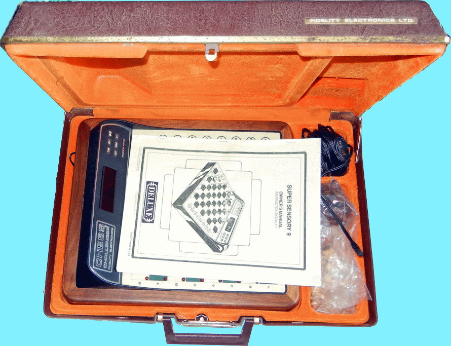 Fidelity Model DS9 Super 9 Deluxe (1984) Top View of Chess Computer