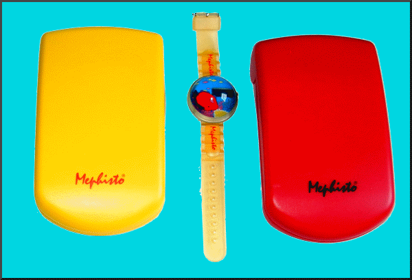 MEPHISTO BEACH was sold together with a MEPHISTO Bubble Watch to match the color of the computer that was purchased. MEPHISTO BEACH was sold in Red, Yellow and Black.