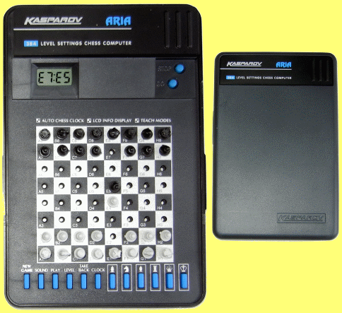 Saitek Kasparov Model K10 Aria (1998) Electronic Travel Chess Computer