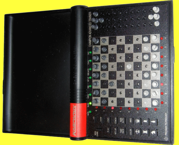 Saitek Kasparov Model 147 Champion Advanced Trainer (1992) Protective Cover (Open)